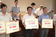 廣西柳工高級(jí)潤(rùn)滑油有限公司喜獲“名優(yōu)企業(yè)”榮譽(yù)稱號(hào)